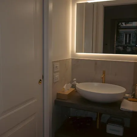 Angolo Di Zoe * Terst